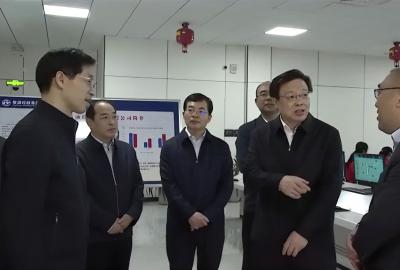 東營(yíng)市委書記楊國(guó)強(qiáng)一行蒞臨俊源石油調(diào)研指導(dǎo)工作